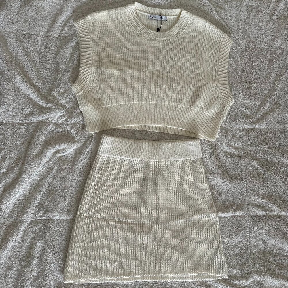 ⚪️NEW WITH TAGS⚪️ ZARA Knit Ribbed Cropped Sweater Vest & Mini Skirt Set Size S